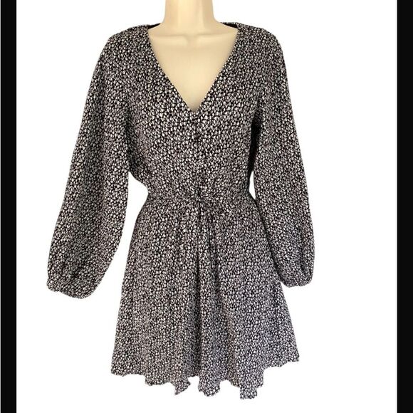 Nordstrom Wishlist V Neck Long Sleeve A-Line Dress S/M New - Picture 2 of 10